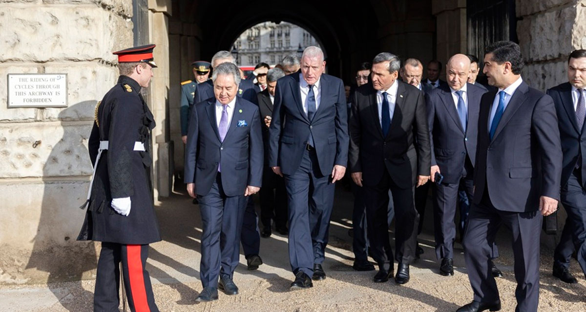 Beýik Britaniýanyň Döwlet goranmak ministri bilen duşuşyk geçirildi