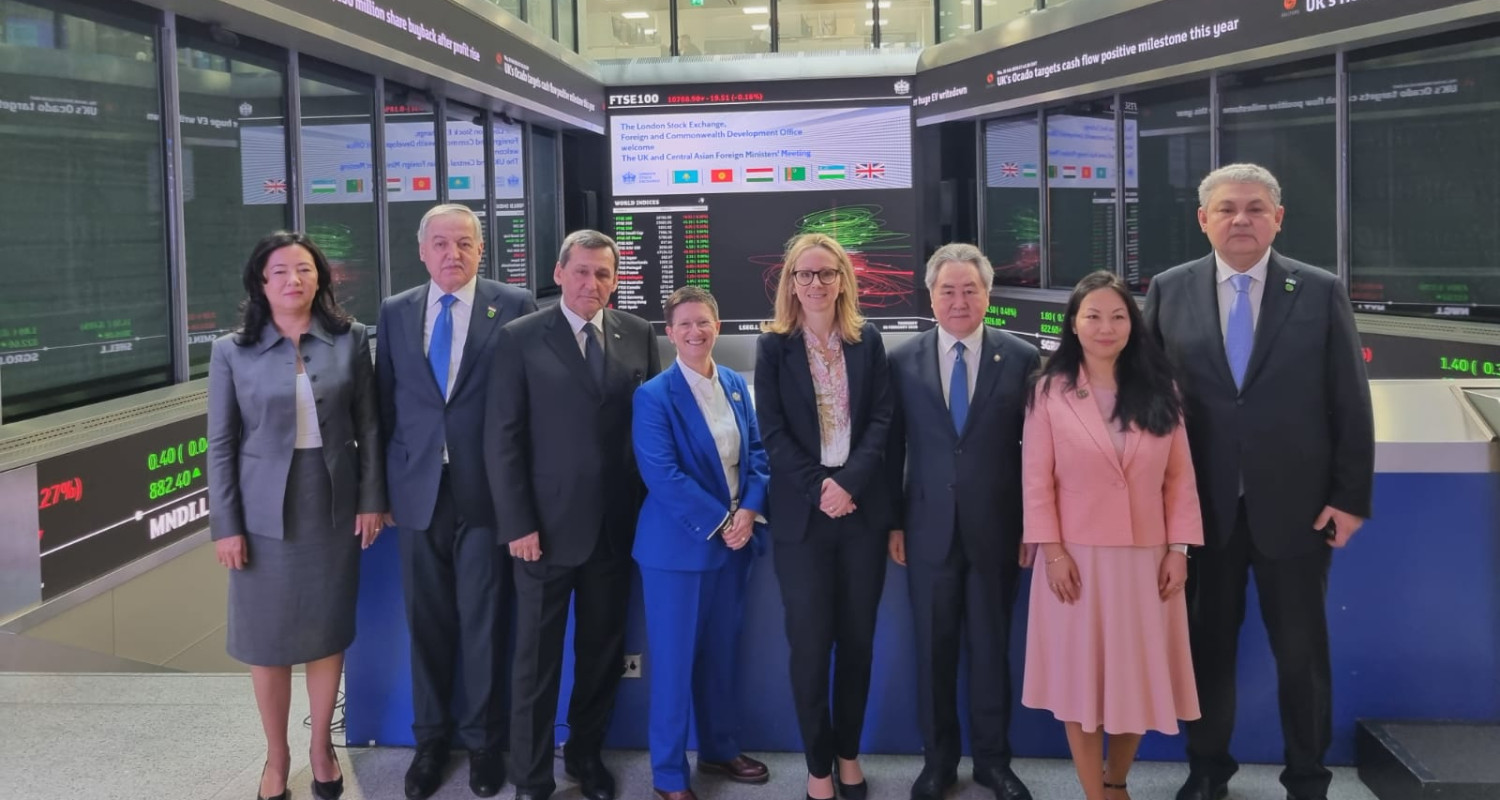 London gazna biržasynda geçirilen duşuşyk barada