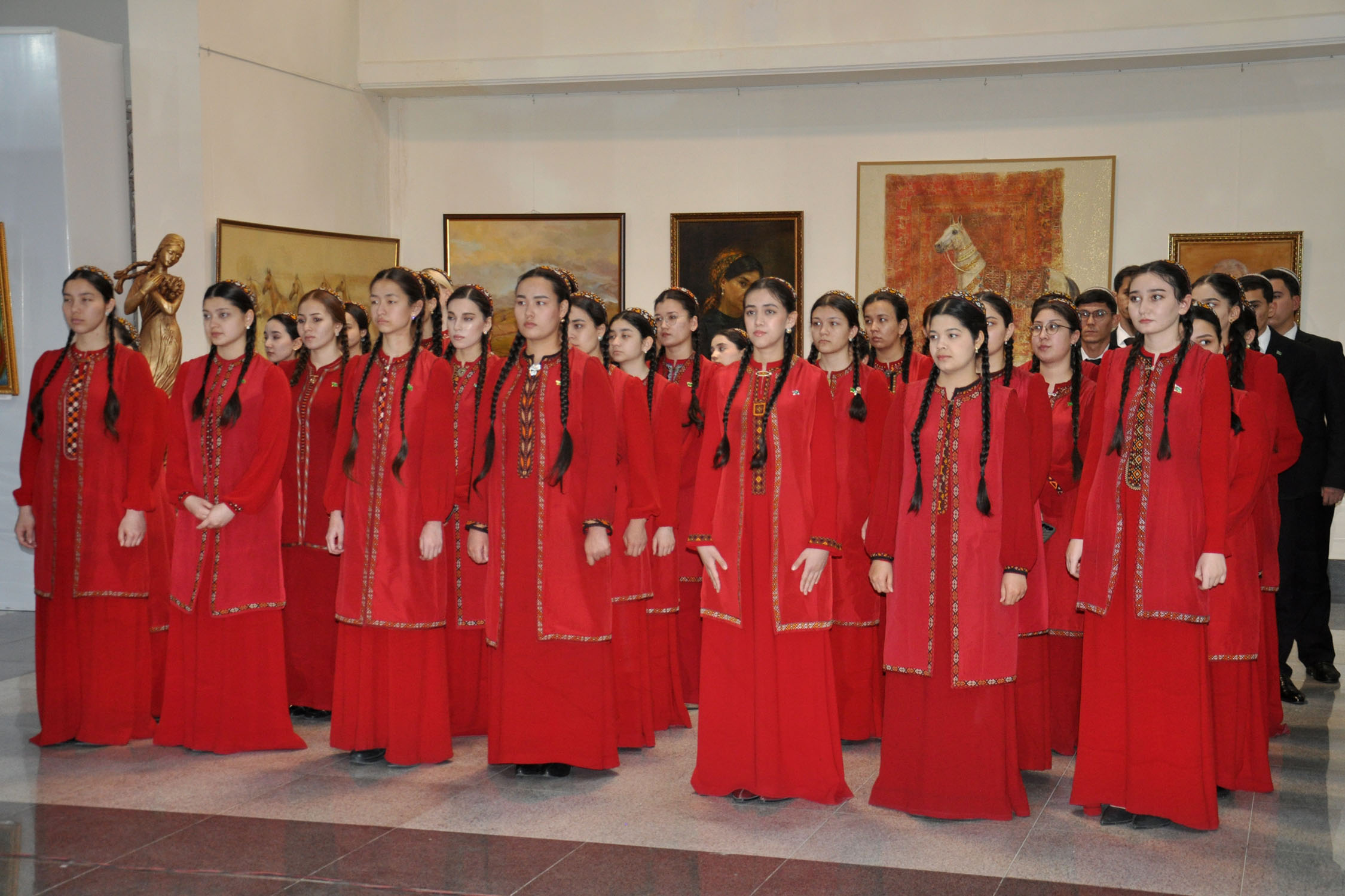 “Sungat äleminiň bahary” exhibition opened at the State Academy of Arts of Turkmenistan