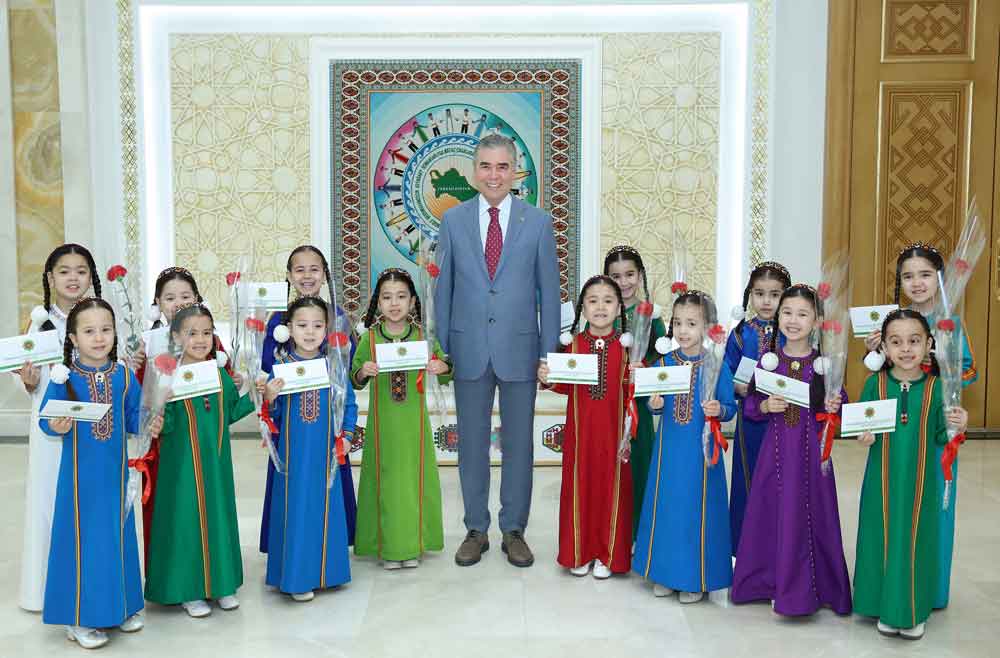 Zenanlar we çagalar baradaky alada — döwlet syýasatynyň ileri tutulýan ugry