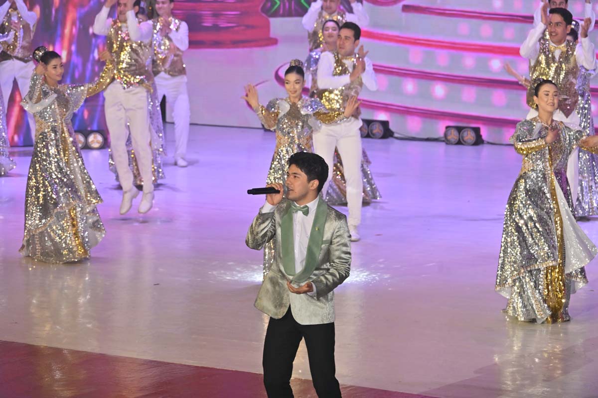 Праздничный концерт в столичном Дворце мукамов