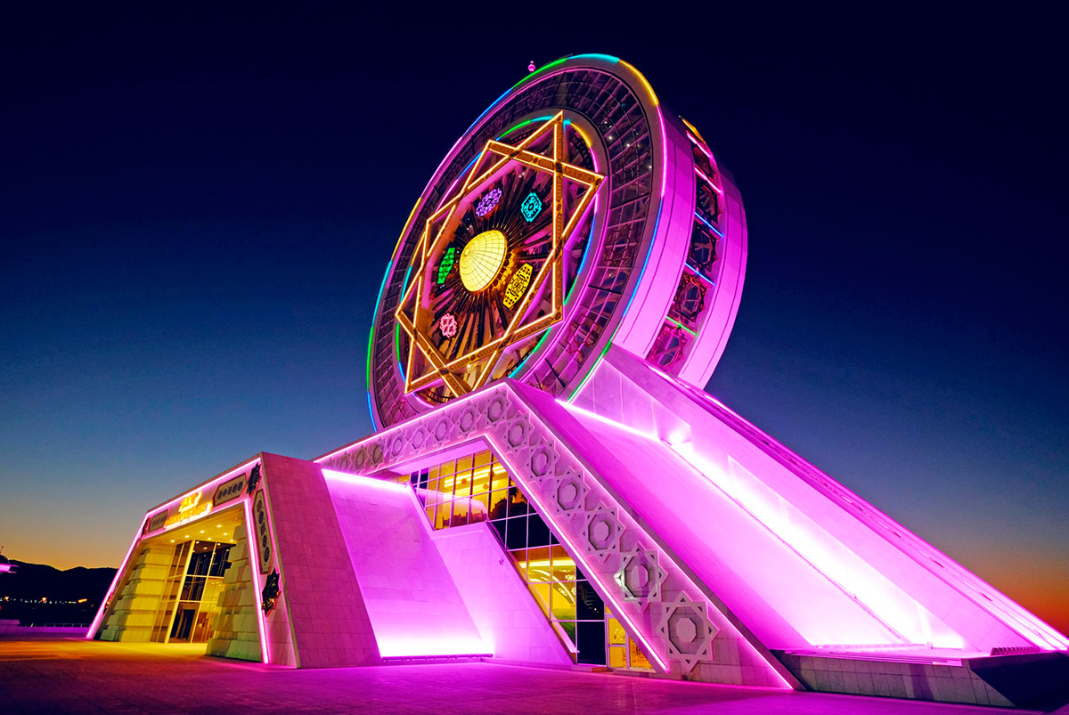 Ветреная погода и осадки прогнозируются Туркменистане