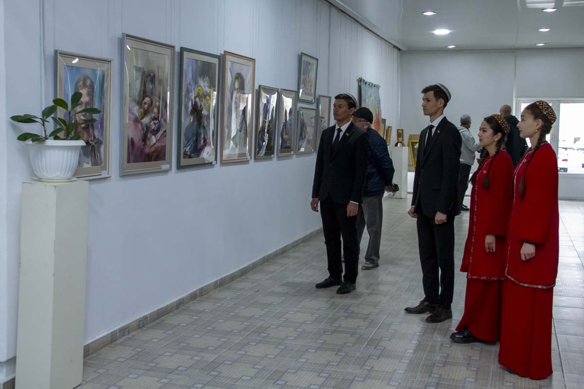 Новруз-байрамы постучался в наши двери