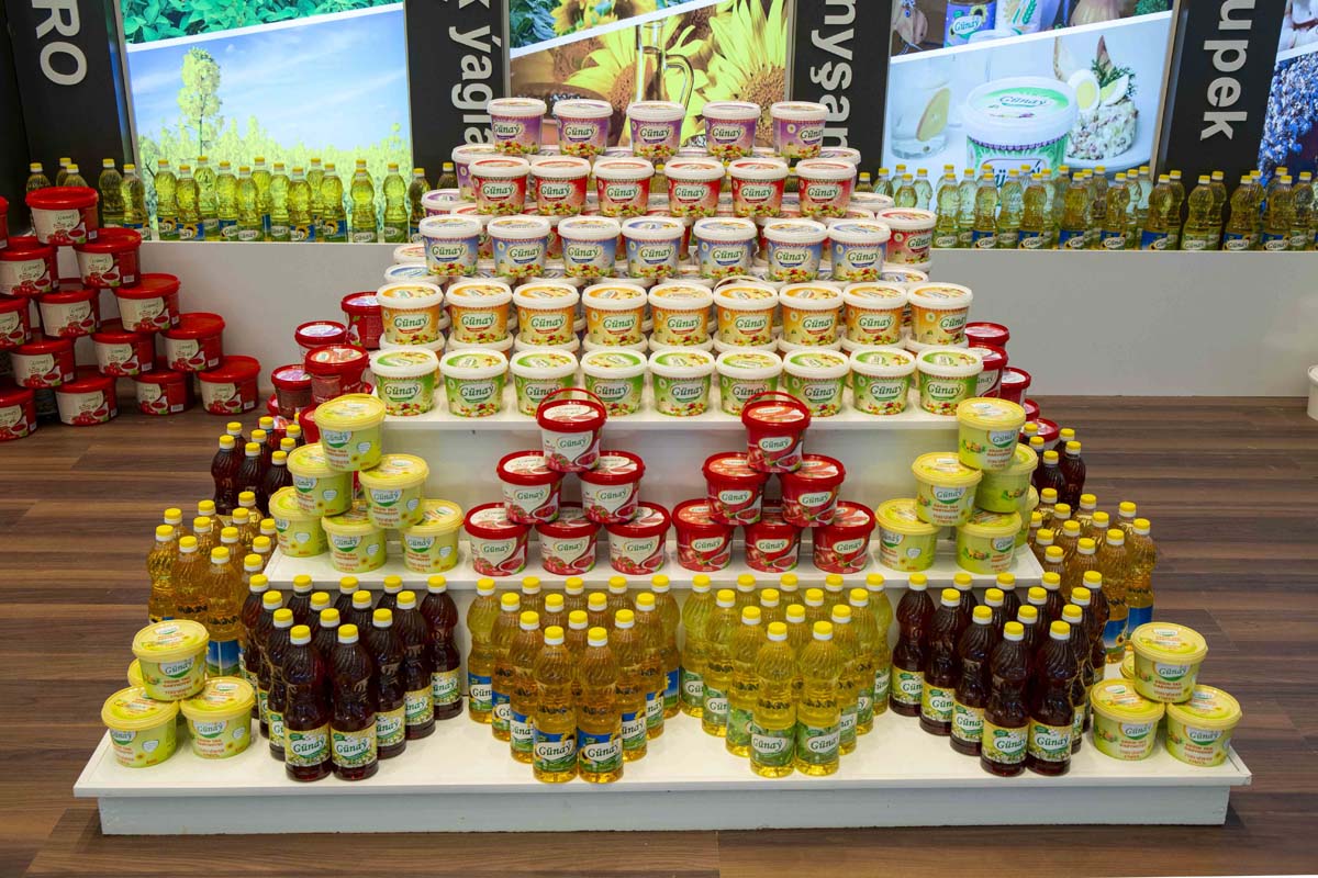 Aşgabatda hususy pudagyň gazananlarynyň sergisi geçirilýär