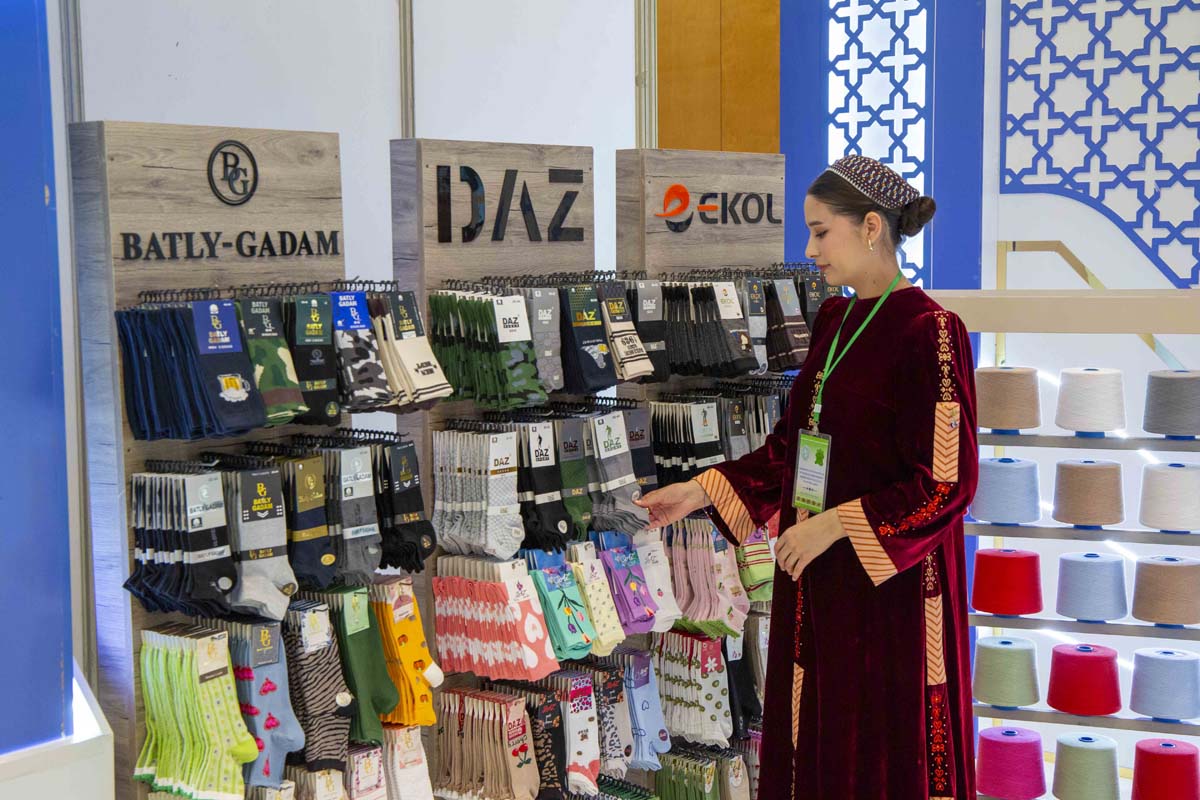 Aşgabatda hususy pudagyň gazananlarynyň sergisi geçirilýär