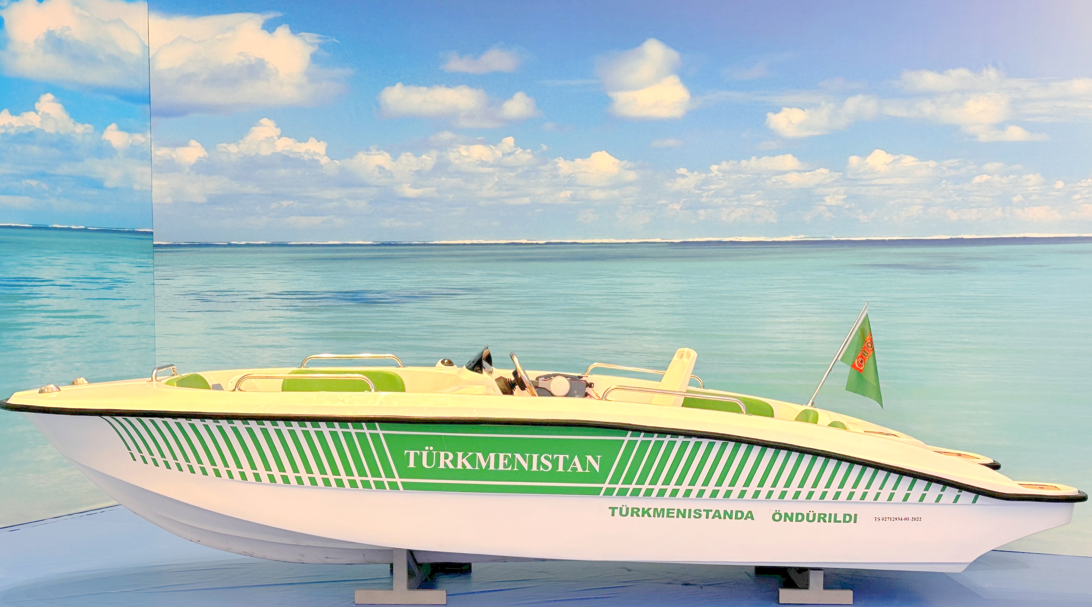 Х.О. «Şanly mekan» производит лодки и бассейны нового поколения