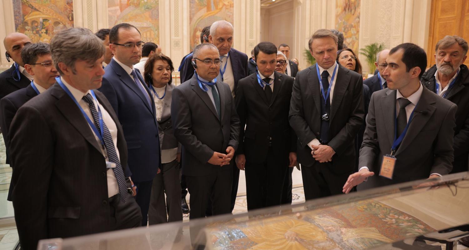Türkmen wekiliýeti Daşkent şäherinde “Italiýa – Merkezi Aziýa – Azerbaýjan” formatynda geçirilen foruma gatnaşdy