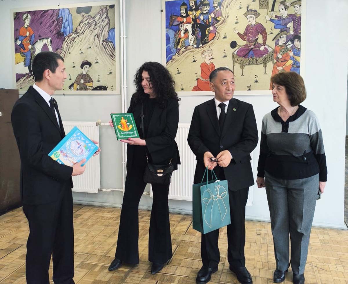 Учёные Туркменистана и Грузии приступили к совместным исследованиям национальных рукописей