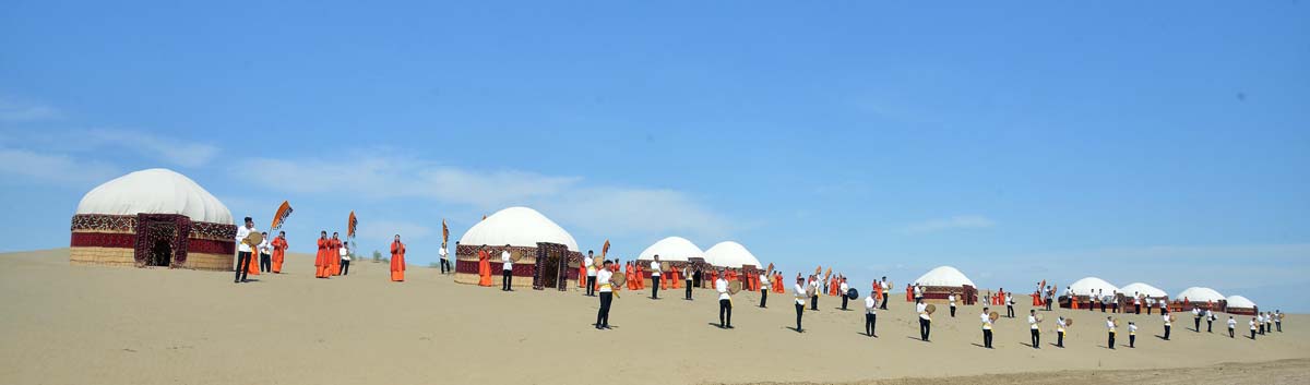 Türkmenistanyň Prezidenti Serdar Berdimuhamedow ýokary tizlikli awtomobil ýolunyň jemleýji tapgyrynyň açylyş dabarasyna gatnaşdy