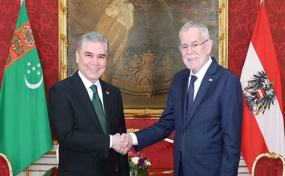 Gahryman Arkadagymyz Awstriýa Respublikasynyň Federal Prezidenti bilen duşuşdy