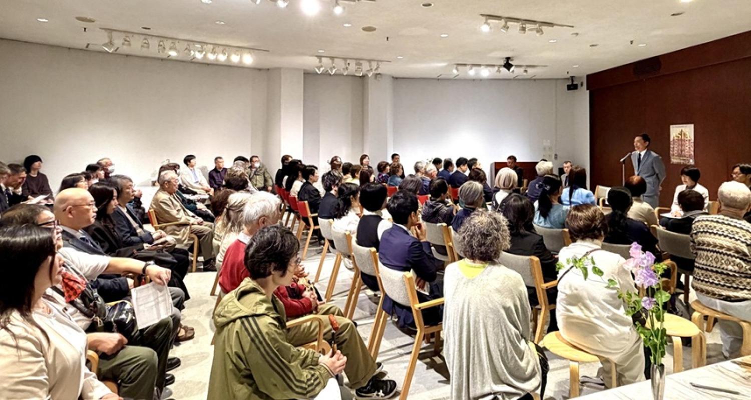 Tokioda türkmen milli gadymy lybaslarynyň, el işleriniň we şaý-sepleriniň sergisi açyldy