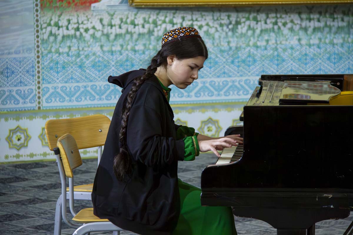 A chamber concert of classical music took place in Ashgabat