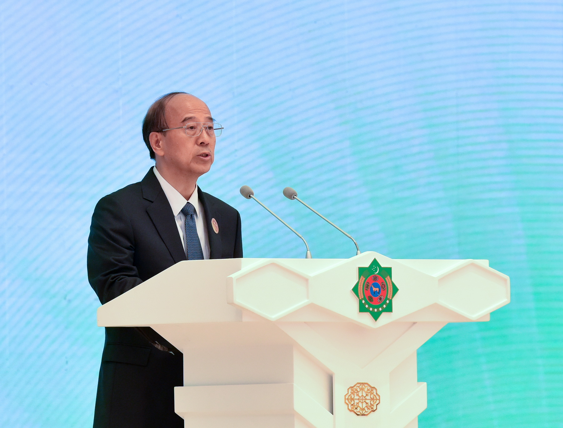 Daý Houlýan, Hytaýyň Milli nebitgaz korporasiýasynyň direktorlar geňeşiniň başlygy: –  «Galkynyş» känini özleşdirmegiň dördünji tapgyrynyň taslamasy öňdebaryjy tehnologiýalaryň we ekologiýa arassalygynyň nusgawy desgasy bolar