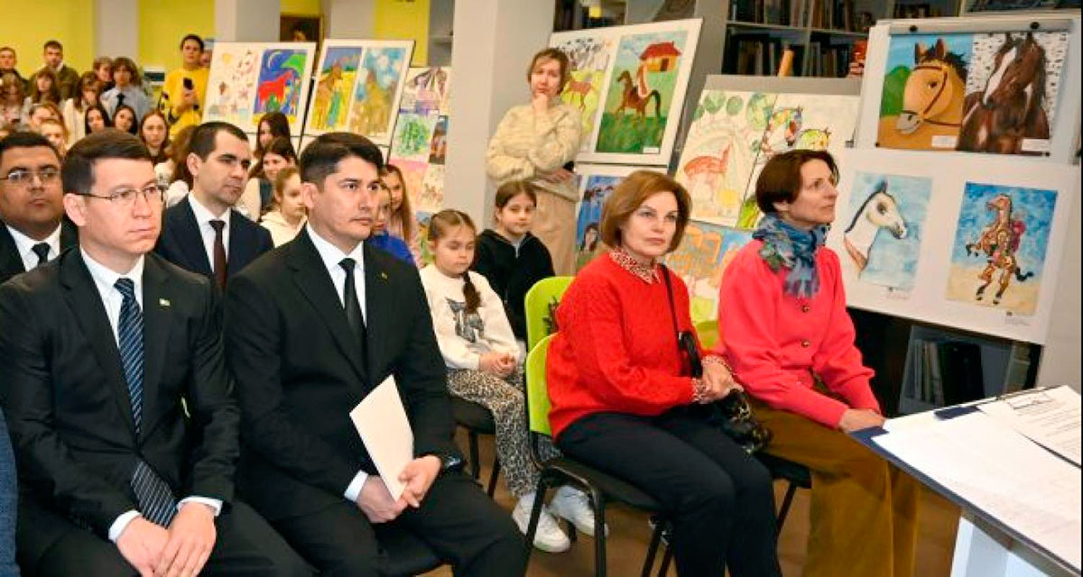 Kiýewde türkmen bedewiniň milli baýramy mynasybetli medeni we bilim sungat çäresi geçirildi