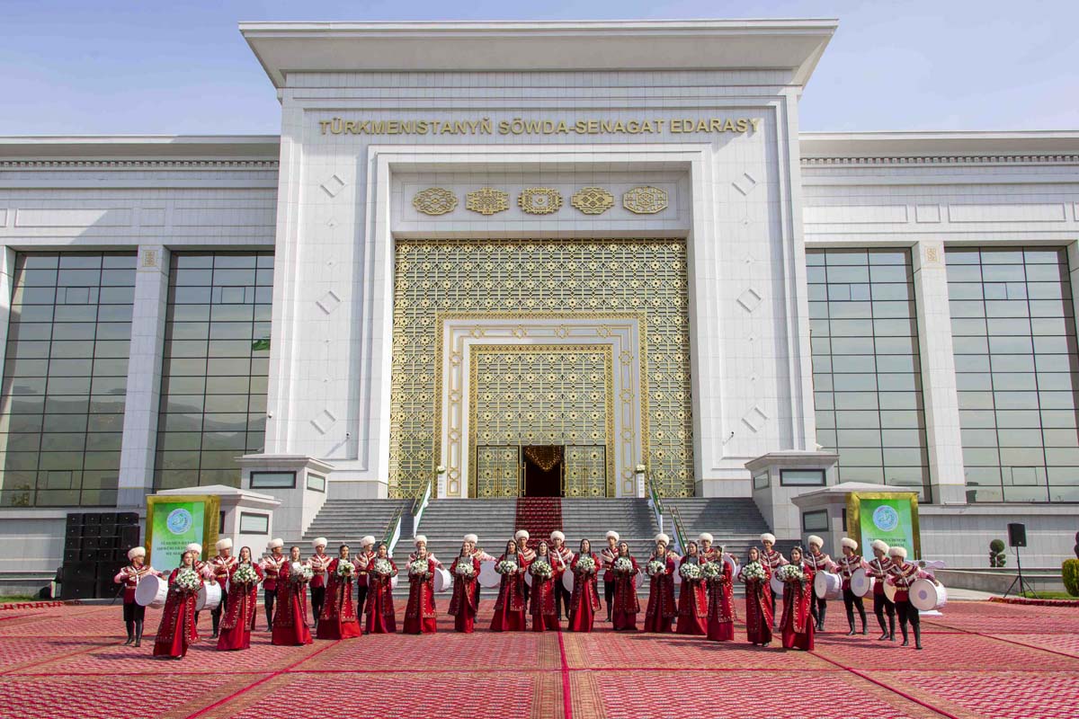The Turkmen-Chinese business forum and exhibition held in the capital