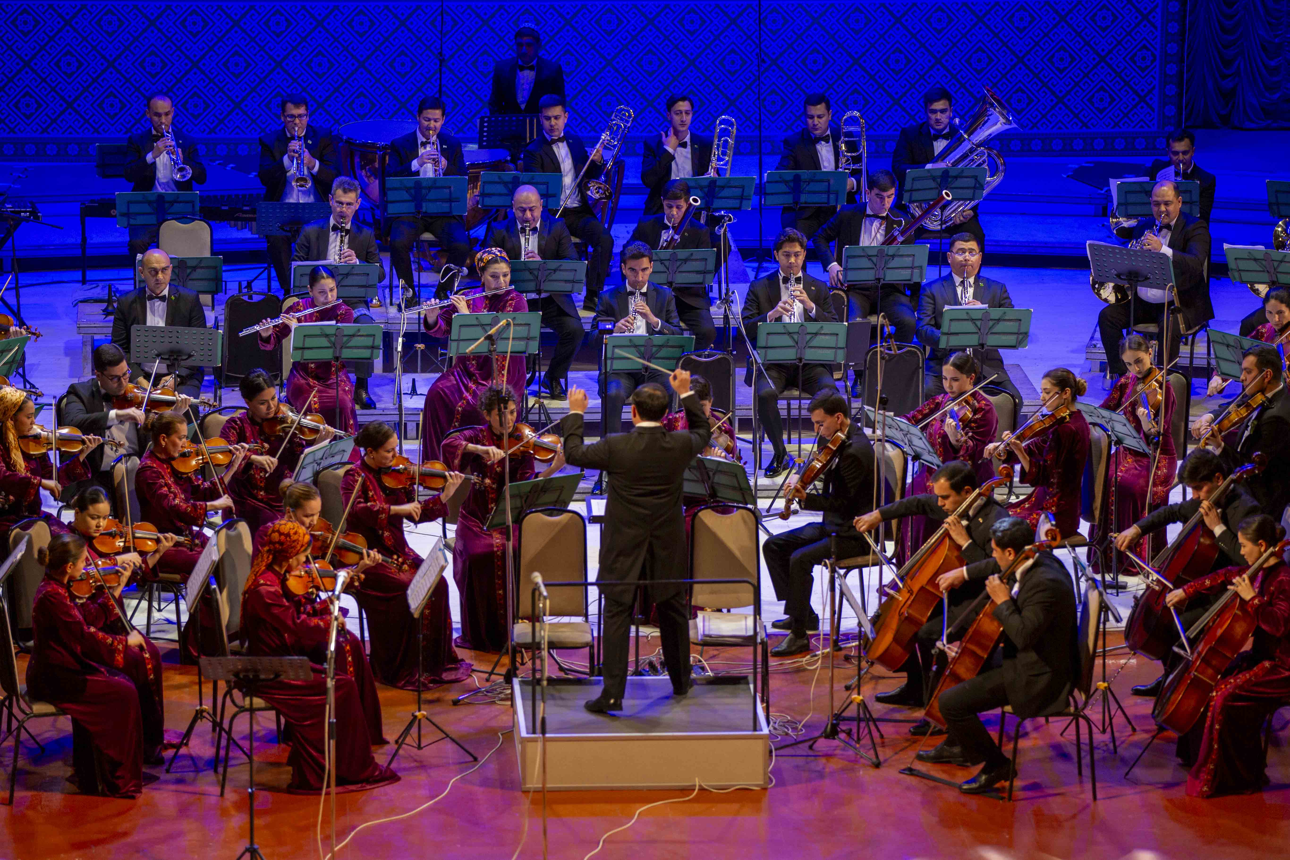 Weli Muhadowyň doglan gününiň 110 ýyllygy mynasybetli konsert ýaýbaňlandyryldy