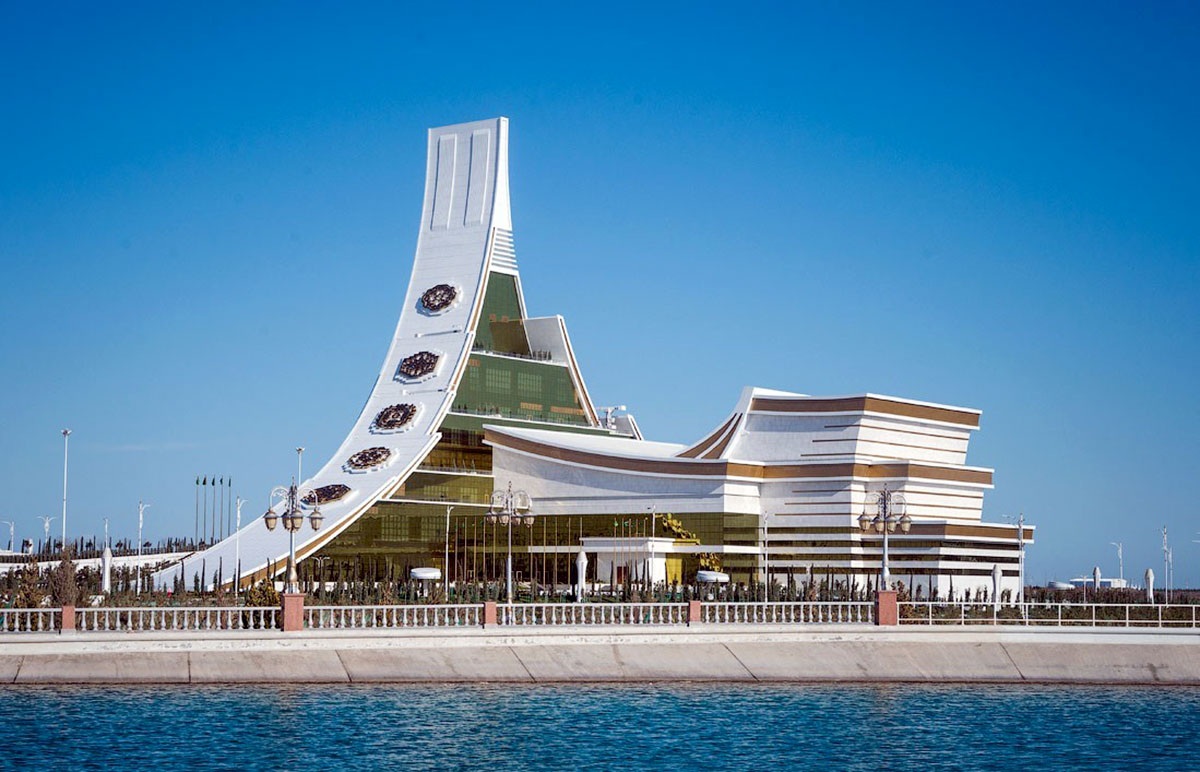 Avaza – A Center of International Dialogue: Turkmenistan Prepares for the 2026 Summits