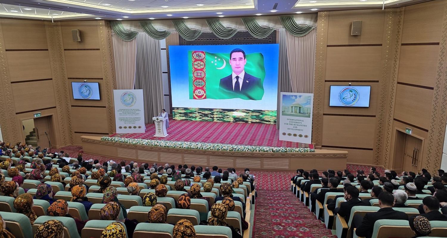 Aşgabat şäherinde «Türkmenistan we halkara hukugy: bitaraplyk tejribesi we hyzmatdaşlyk» atly ylmy-amaly maslahat geçirildi