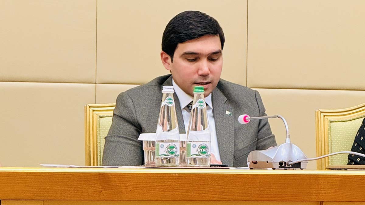 Эзиз Довлетов переизбран председателем Федерации тенниса Туркменистана