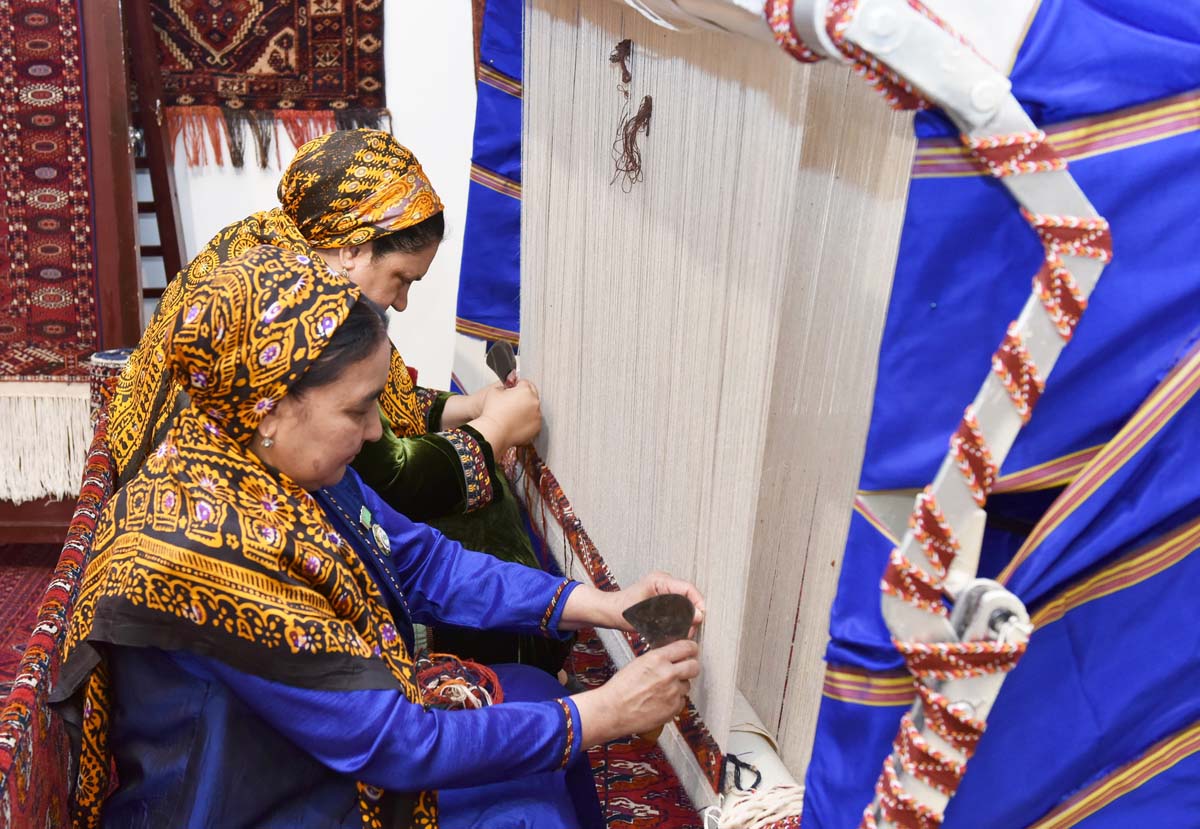 Sultan Raev: A Special People Live in Turkmenistan, Carefully Preserving the Symbols of Their Unique Identity