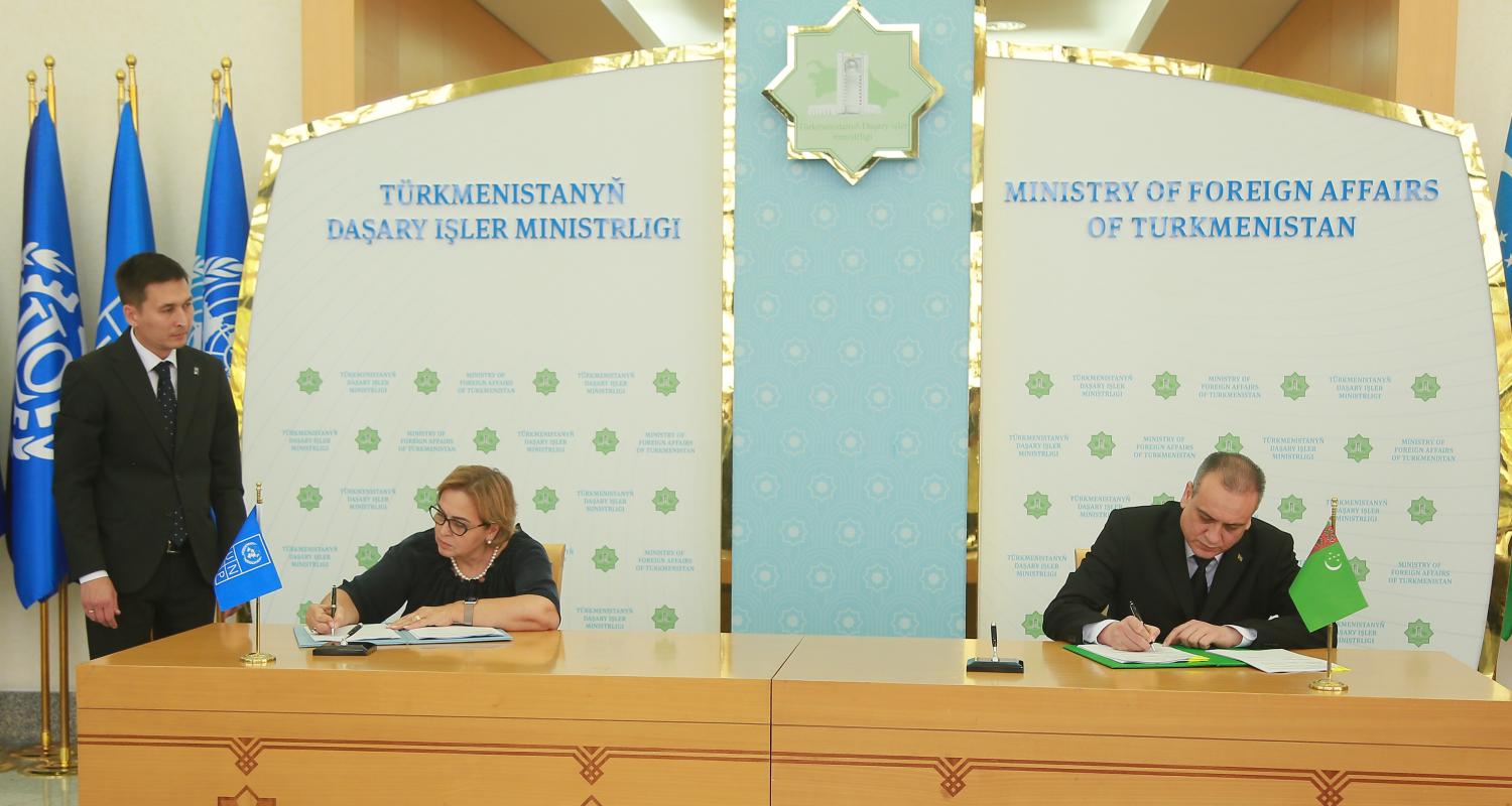 Türkmenistanyň Daşary işler ministrliginde BMG-niň Ösüş Maksatnamasy bilen resminamalara gol çekmek dabarasy geçirildi