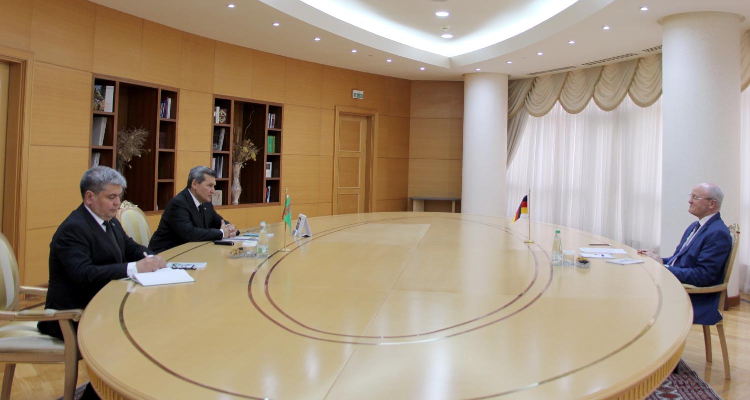 Türkmenistanyň Daşary işler ministrliginde Germaniýa Federatiw Respublikasynyň Ilçisi bilen duşuşyk geçirildi
