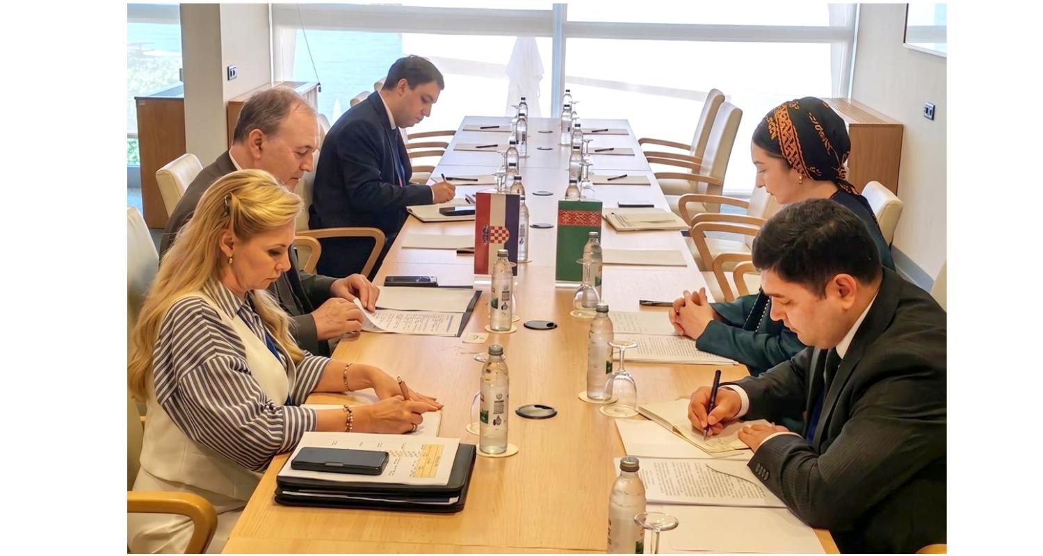 Türkmenistanyň wekiliýeti «Köppolýarlylyk döwri: ugurlaryň köplügi, bir geljek» atly Dubrownik forumyna gatnaşdy