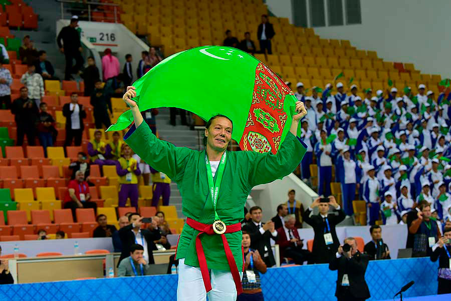 Türkmen türgenleri 2026-njy ýylyň alty aýynda 415 medal gazandylar