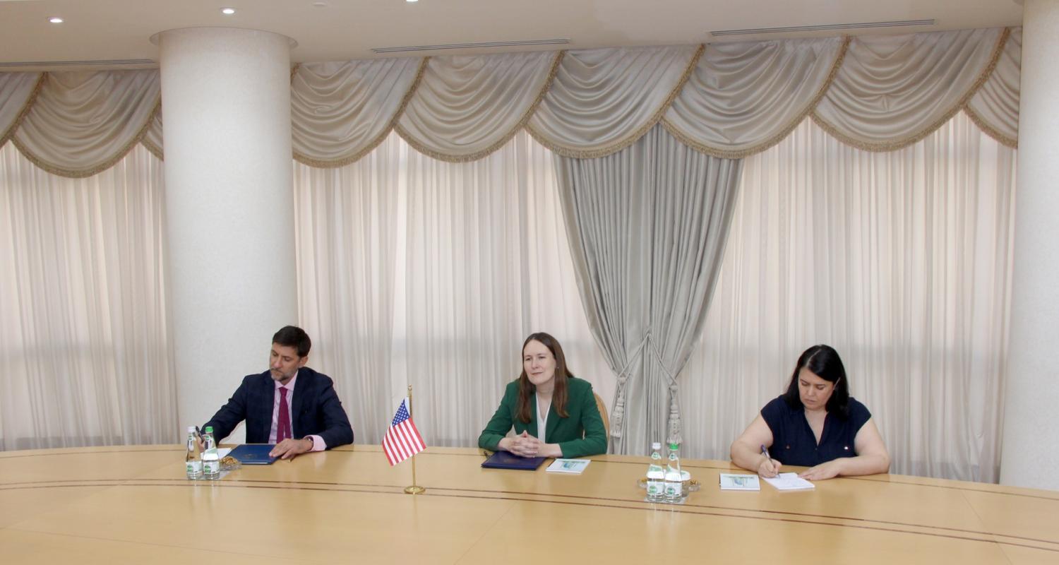 Türkmenistan bilen Amerikanyň Birleşen Ştatlarynyň arasyndaky hyzmatdaşlygyň meseleleri ara alnyp maslahatlaşyldy
