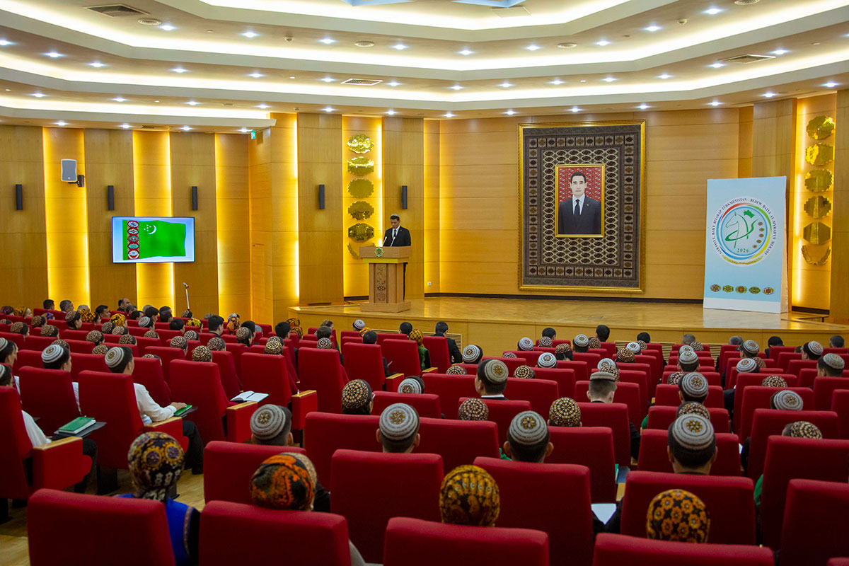 Благодарственная конференция, посвящённая общему уроку, проведённому Национальным Лидером туркменского народа в городе Аркадаг