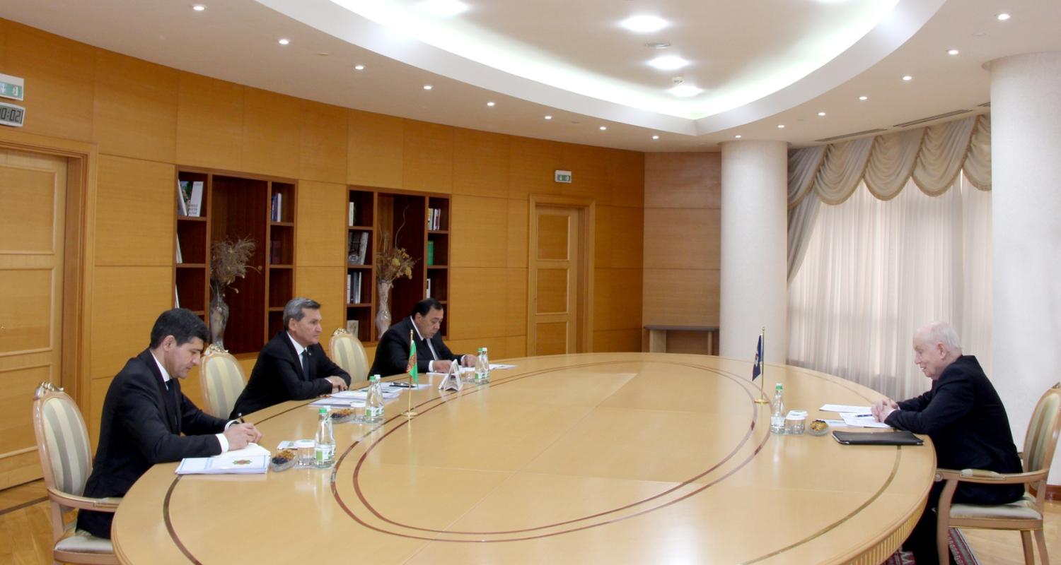 Meeting between the Minister of Foreign Affairs of Turkmenistan and the CIS Secretary General