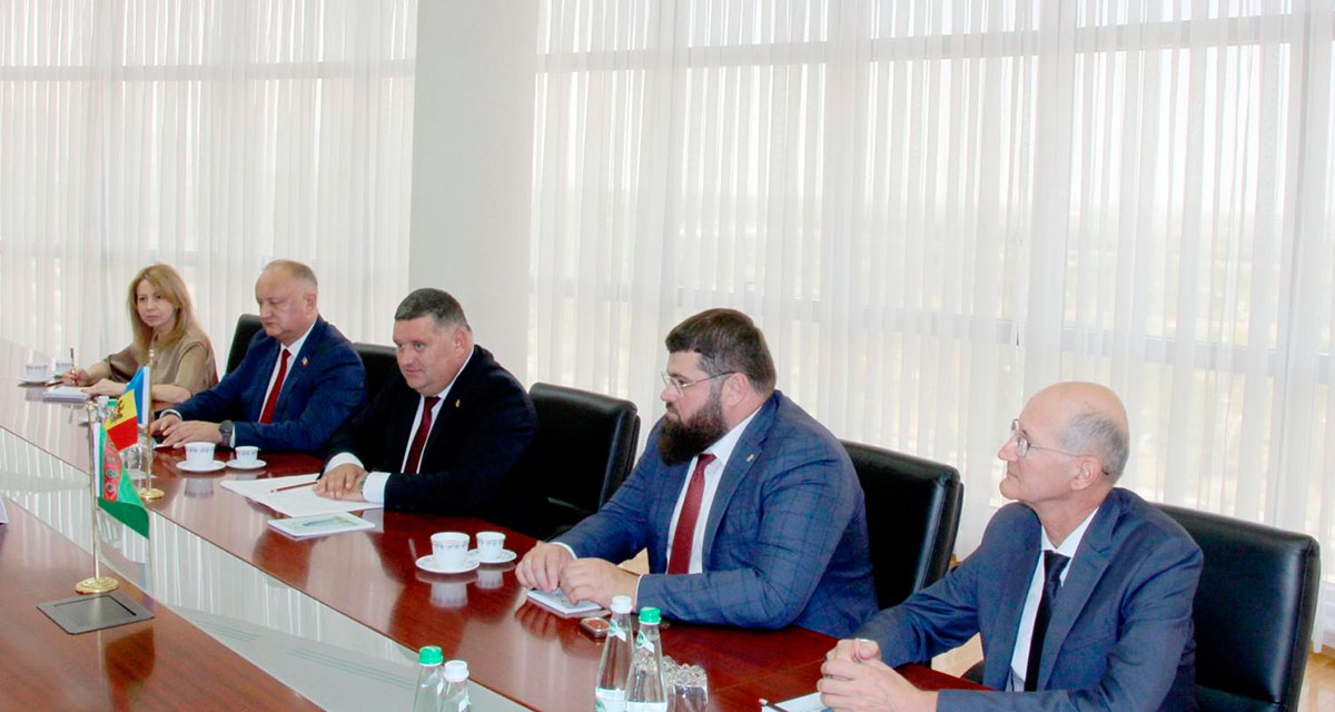 Moldowa Respublikasynyň Mejlisiniň agzasy, Türkmenistan bilen parlamentara dostluk toparynyň başlygy bilen geçirilen duşuşyk
