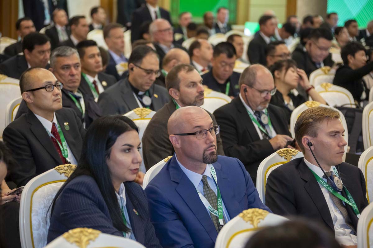 В Ашхабаде проходит Инвестиционный форум