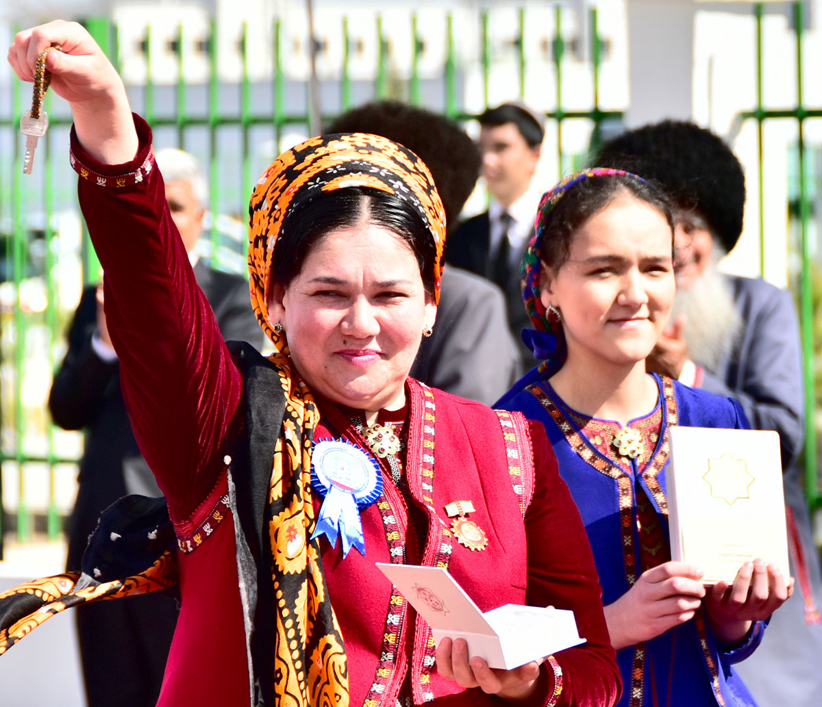 Состоялись торжества в честь многодетных матерей