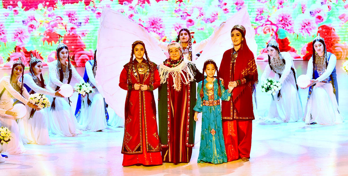 Праздничный концерт: признания в любви на языке искусства