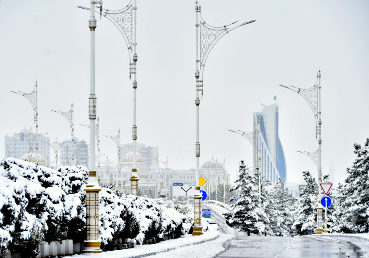 Фоторепортаж: зимний каприз весны или морозная улыбка марта