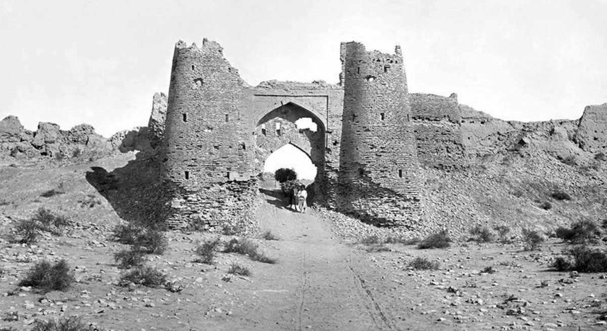 Sergide arheologik  raritetler görkezilýär