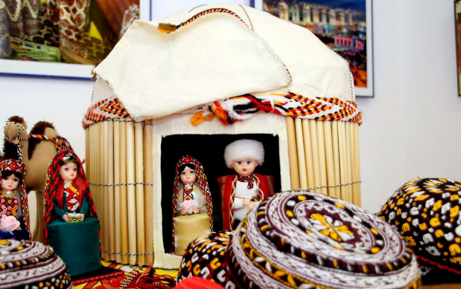 People of Romania learn the history, culture and traditions of Turkmen nation
