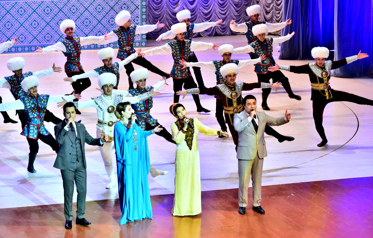 Ahalteke bedewlerimiziň dünýä dolan şöhraty milletimiziň buýsanjydyr