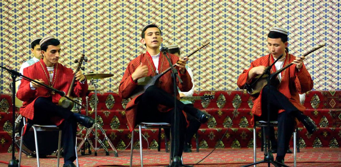 Gözel paýtagtymyň waspyny edýärin: TMK-nyň talyplarynyň konserti