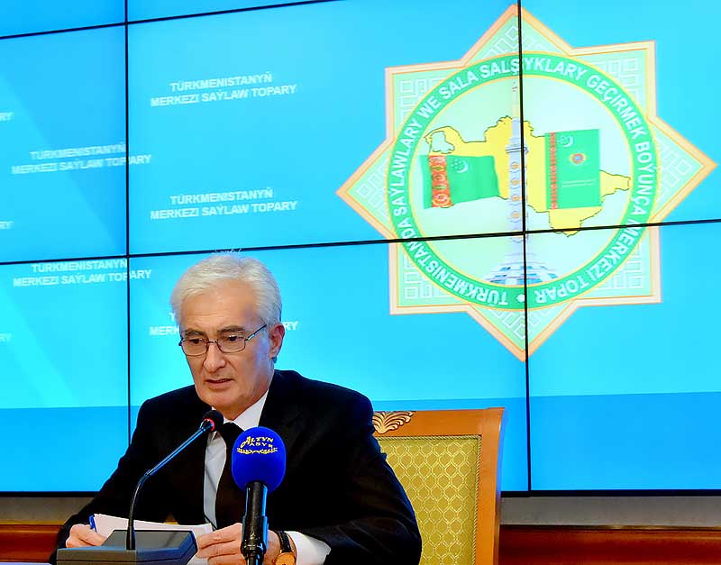 Türkmenistanda Saýlawlary we sala salşyklary geçirmek boýunça merkezi toparyň mejlisi