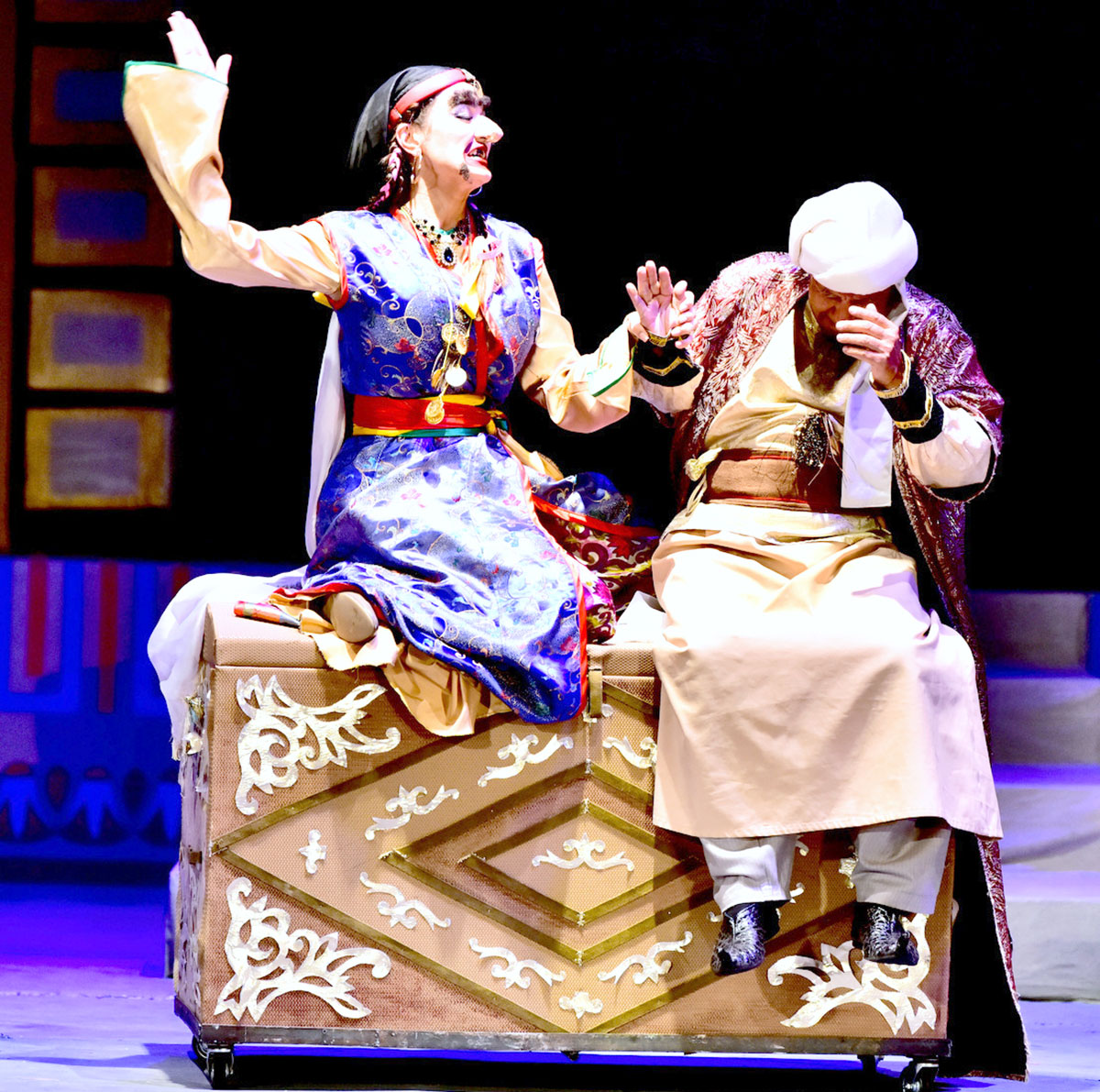 Драма с оттенками юмора, сказка для всей семьи и винтажные штрихи: чем порадует новый театральный сезон