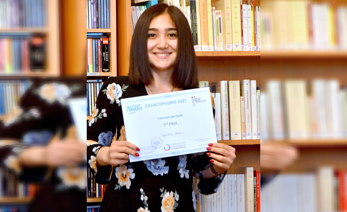 Итоги конкурса «Франкофония-2021»: о маме и дружбе – языком творчества