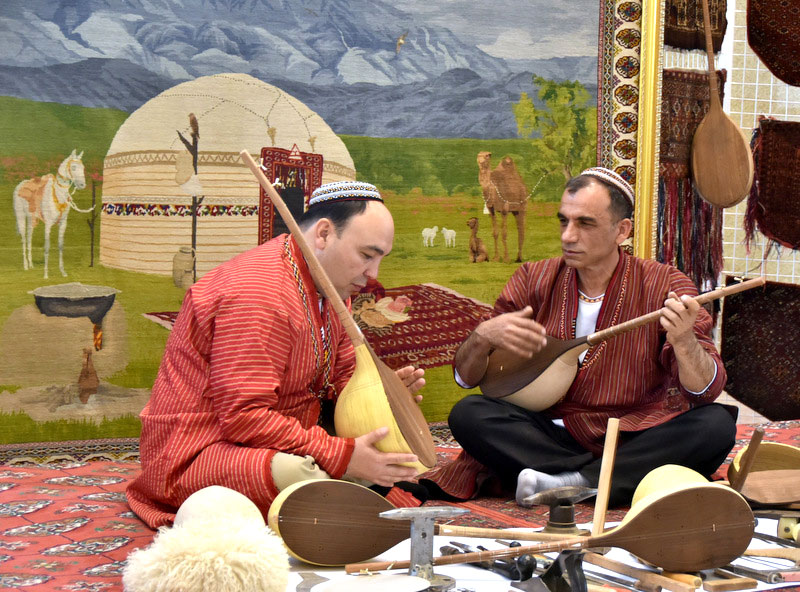 Подведены итоги национального конкурса среди дутарчи и бахши