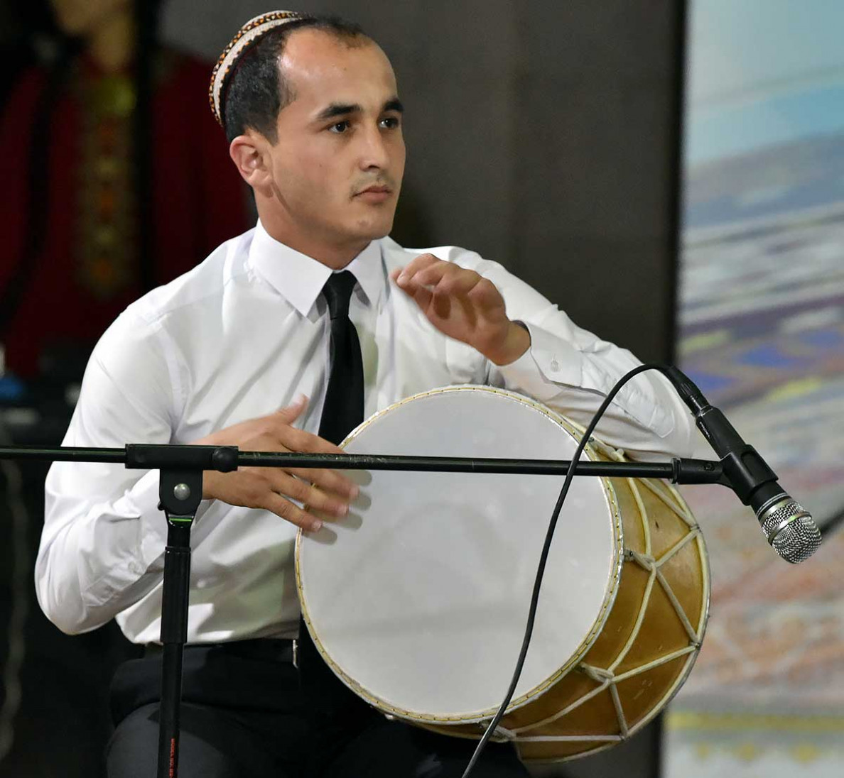 Tar, Accordion, Dutar: Musical Eclecticism and Classical Style of Playing