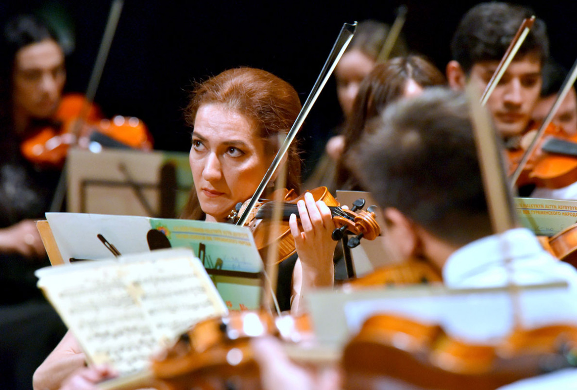 Magtymguly adyndaky teatrda Çaýkowskiniň, Rahmaninowyň, Şopeniň sazlary ýaňlandy