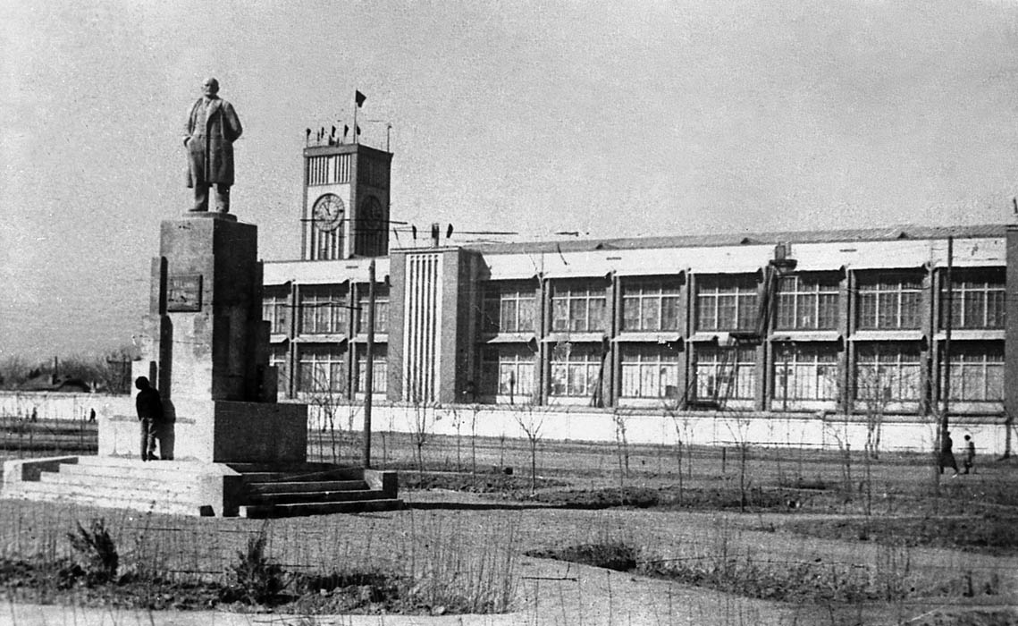 Ашхабадский хлопчатобумажный комбинат: первенец туркменской промышленности