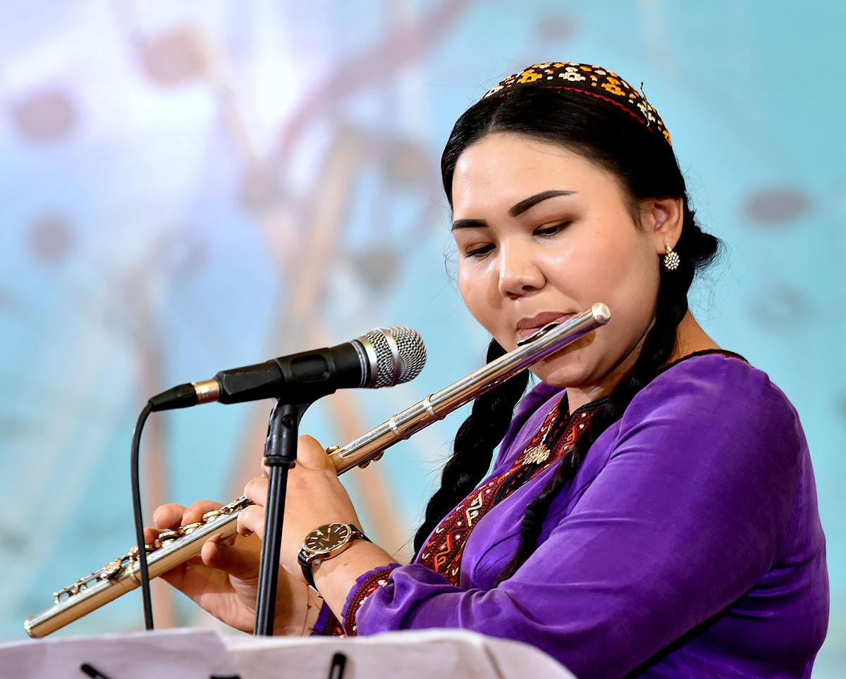 Выступление группы «Рэгтайм»: феерия джаза и музыкальный подарок для мамы