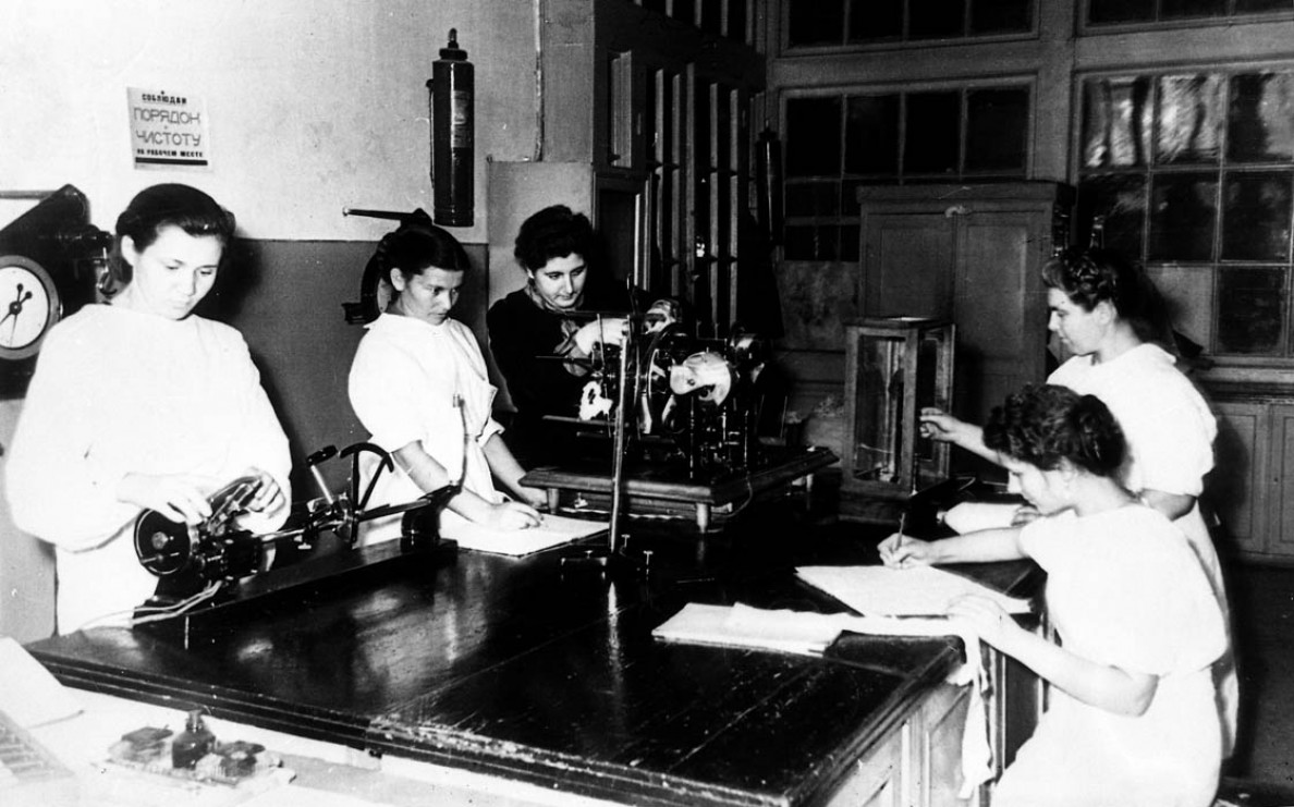 Aşgabadyň nah mata kombinaty: türkmen senagatynyň ilkinji kärhanasy