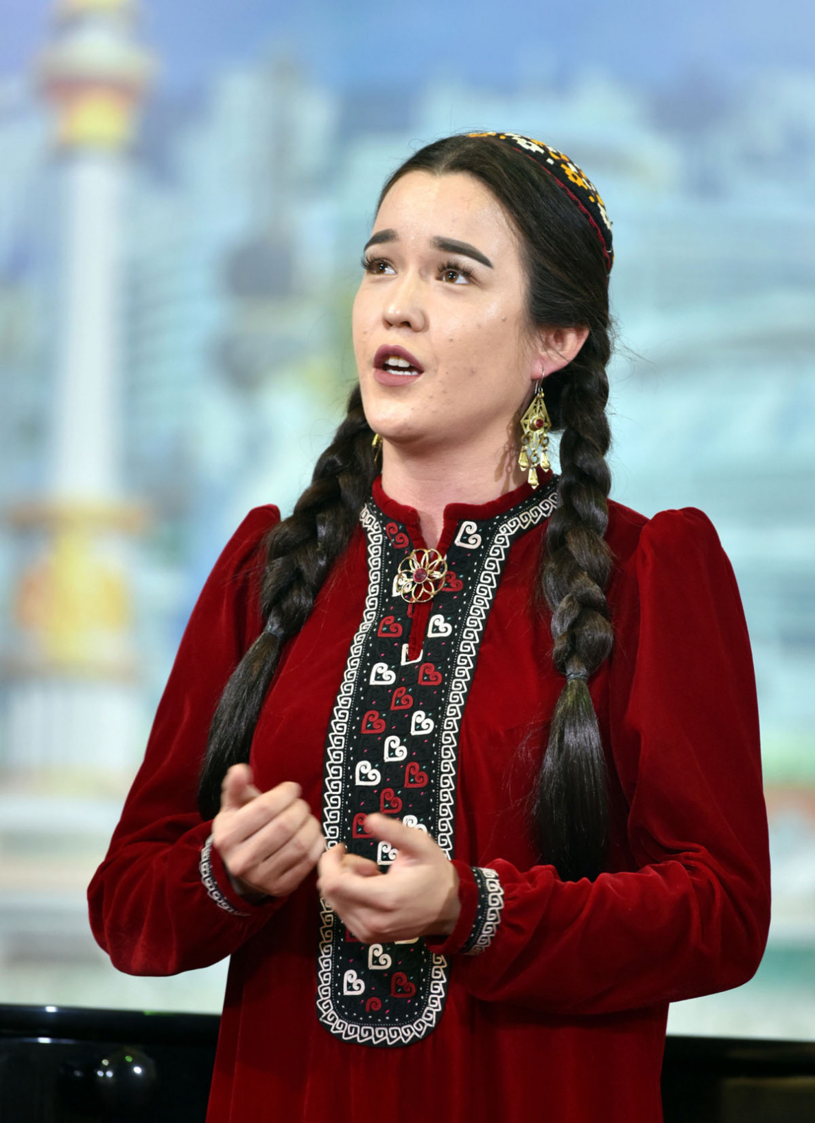 Milli konserwatoriýada aýdymçylaryň bäsleşigi: täze atlar, şowly çykyşlar